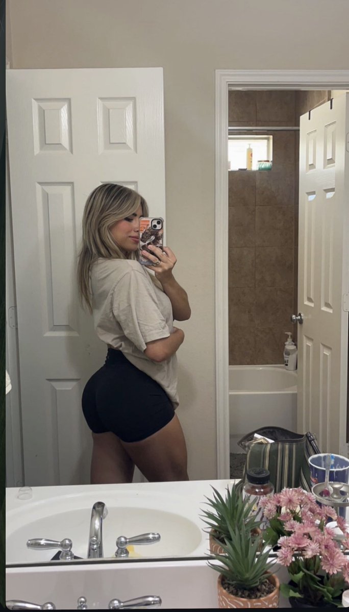 HereforChavZ's tweet image. Late night chav dump 💞

#ukchav #irish #bops #gooning