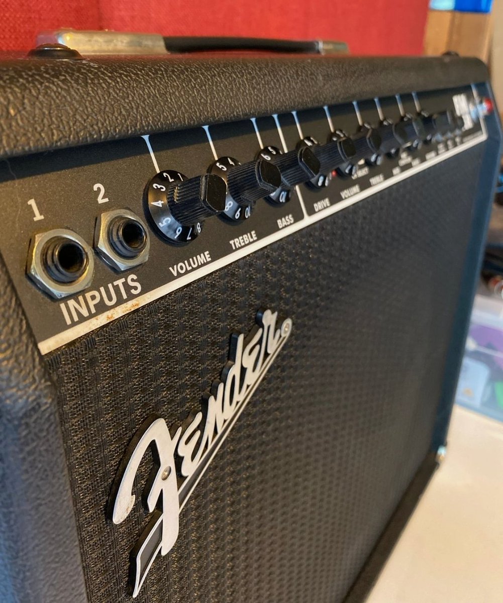 musicandpost's tweet image. Hey you #AudioEngineers, #Producers and #RecordingStudio Owners, if you're looking for a Deal on Gear, Check it Out:

ES Audio Recording Studio 🎧 is havin' a Rock'n Sale over on Reverb! 😎

Some Cool Gear 🎤 and/or Parts still available, so make sure to take a Look, especially