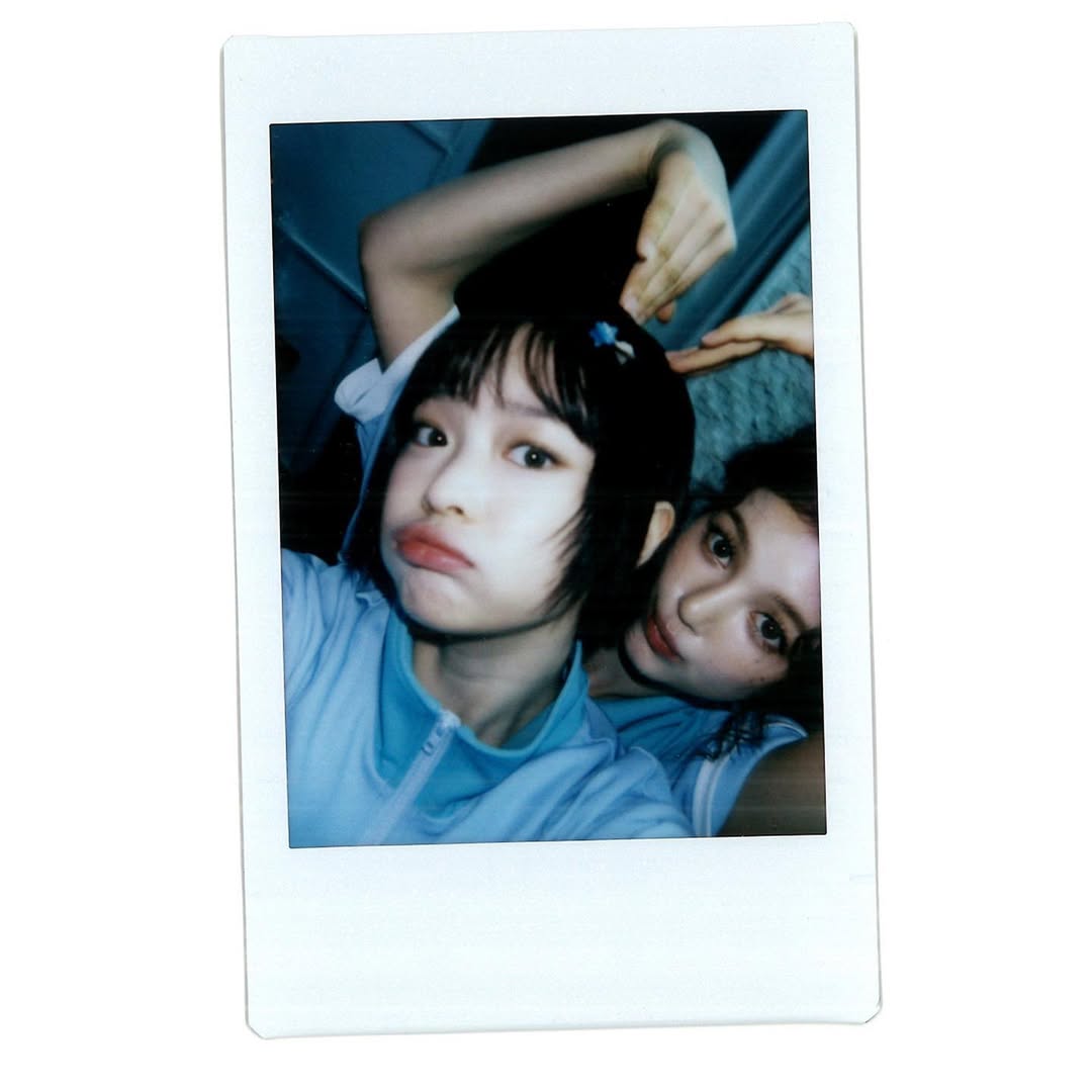 hanmnipham's tweet photo. guess what day it is? o’ it’s a dazzling dazzy day! happy birthday to my baby danyel! i’m sooo happy seeing you grow into such a pretty girl. you’re my tiny sweetest one, always. please keep your sweet smile shining like sunshine, okay? don’t let it fade even a little bit. 💛🌻 https://t.co/wU9xczYhTL