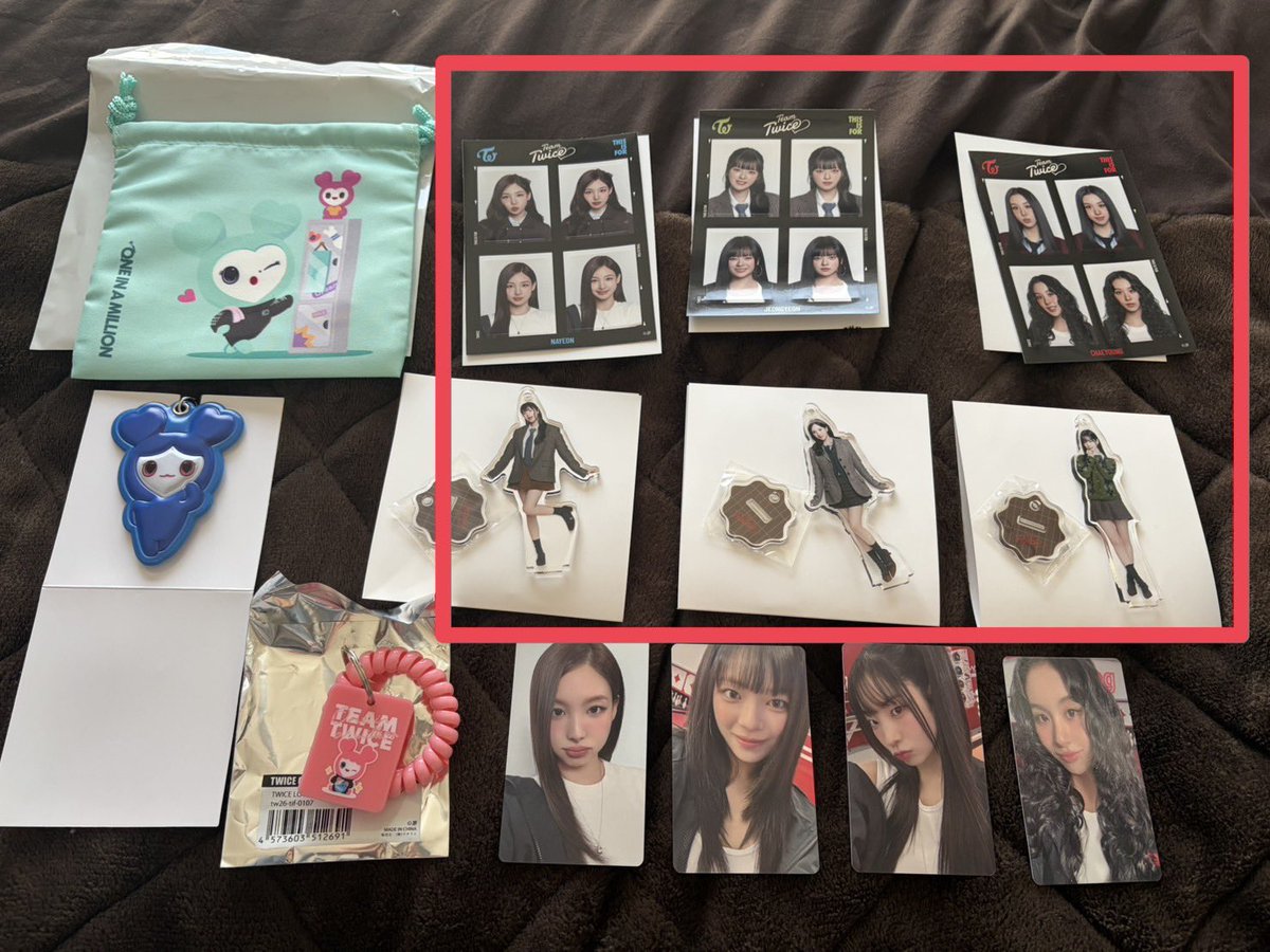 きり。 tweet media