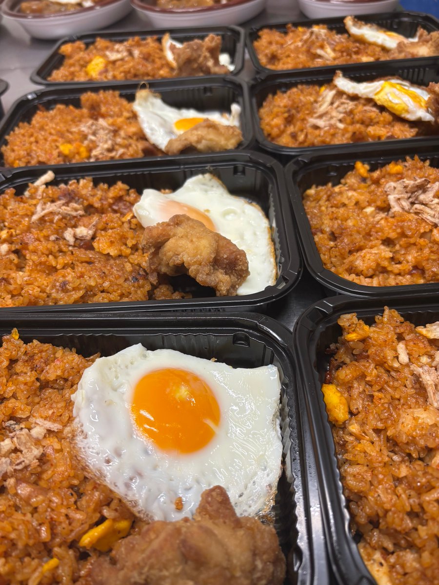 エナック tweet media