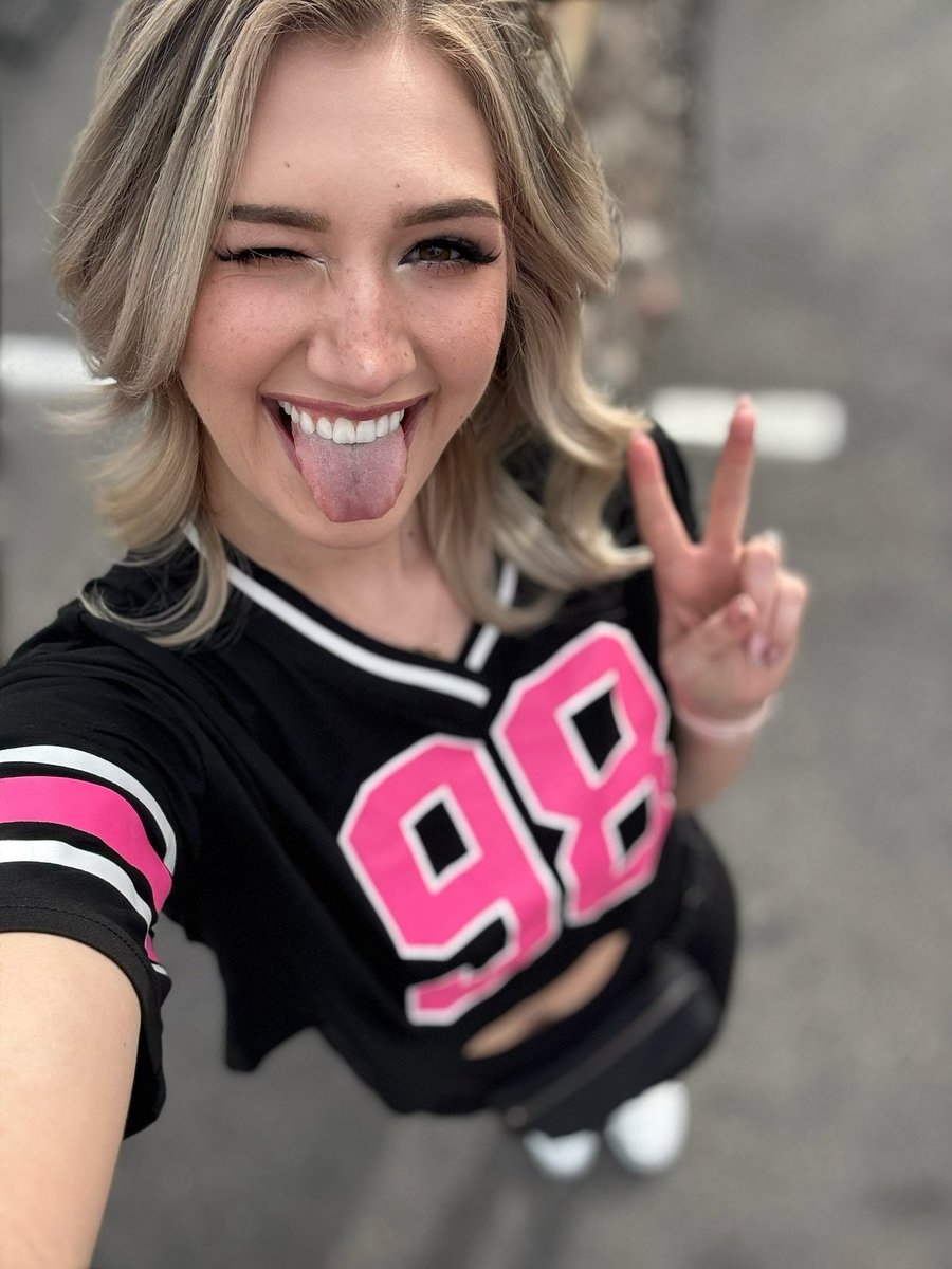 Meg (@Mejgiey) / Posts / X