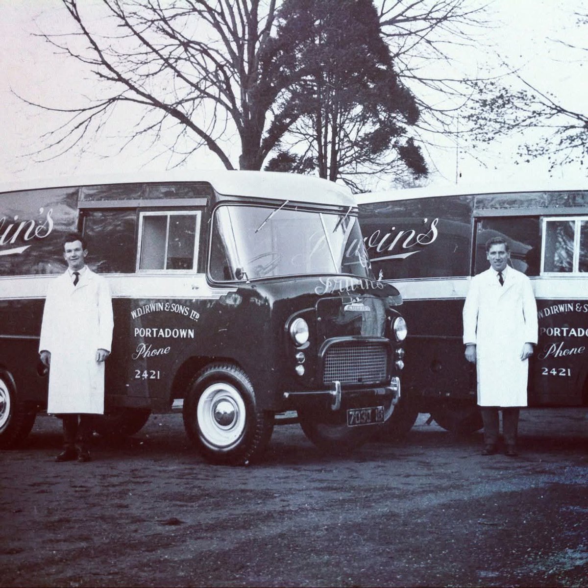 Ivycottagebaker's tweet image. Bread van picture of the day @WeirsSusan @oakroyd #bread #bakery #breid #history #heritage