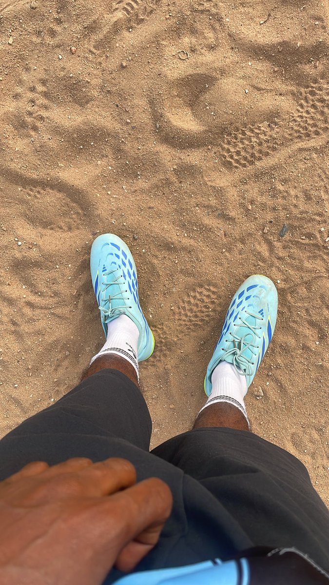 What are you doing with your Saturday ?
Am on the pitch ⚽️😮‍💨🫶🏼