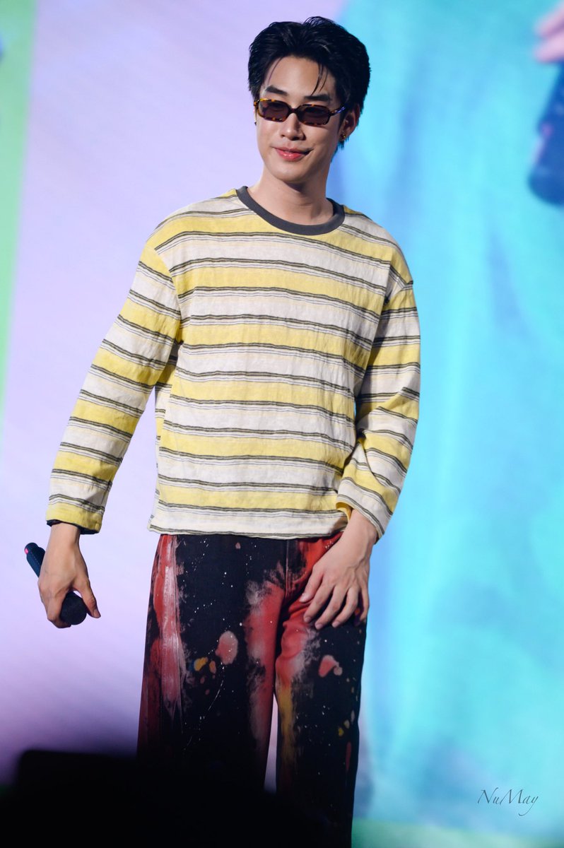 แว่นใหม่ คนหล่อคนเดิม

SONGKRAN FEST26 WITH TFO
#KingPowerSongKranxTleFirstOne
#KingPowerSongkran2026 #TleFirstOne