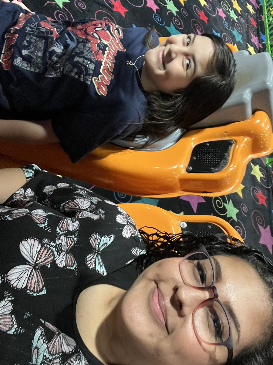 oh yeah this past Monday the 6th, my baby sister turned 11. ELEVEN?? i was 11 when she was born. 🥺 My babyy 😭