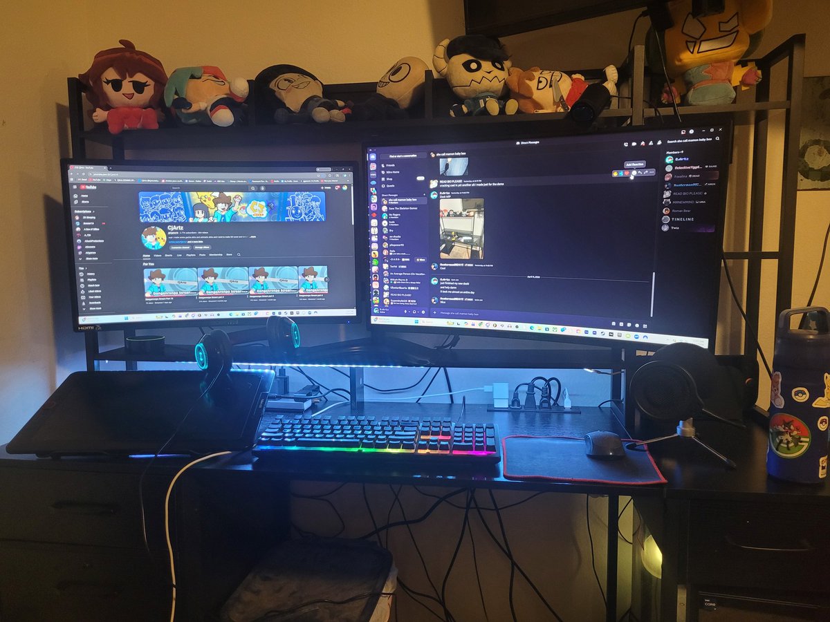 New Desk! New setup!!