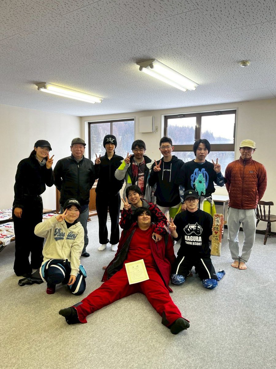 ski_kitasato's tweet photo. 部活の都合により新入生相談会に出れずにすみませんでした。
スキー部のみ説明会を4/13(月)の16:30〜18:30に開く予定です。
場所は部室棟2回のスキー部部室で行います。少しでも興味のある人はぜひ来てください！
予定が合わない方や不明な点、質問なのがある方は是非DMで気軽に受け付けております！！ https://t.co/5gkKZ2WQL0
