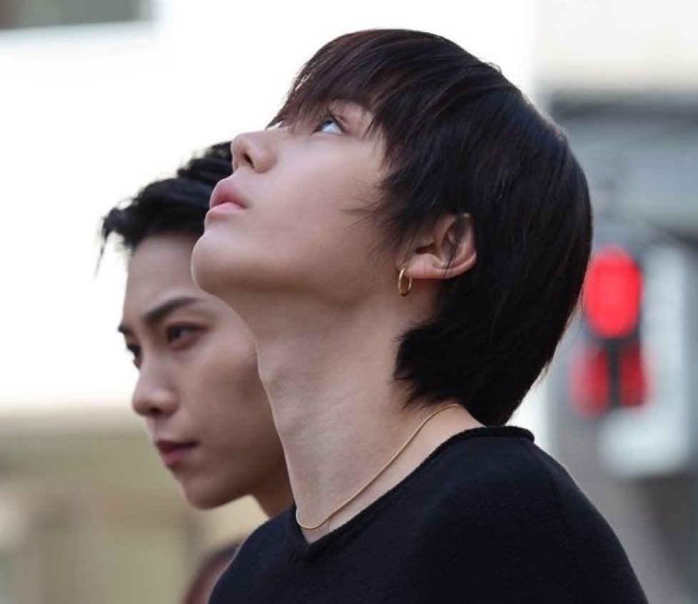 🍍 (CENSOR NAME!) (@ryultuyul) on Twitter photo 