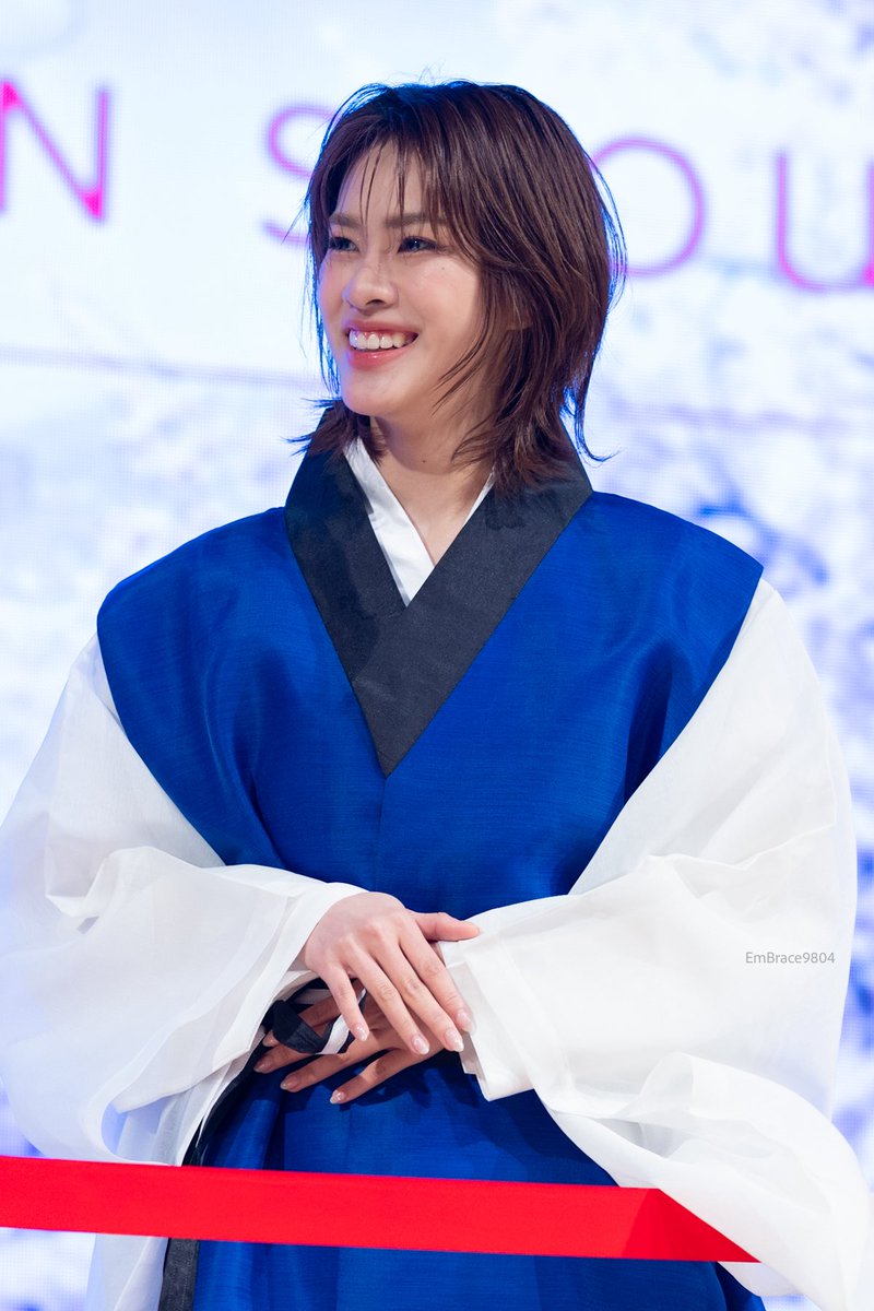 EmBrace9804 tweet media