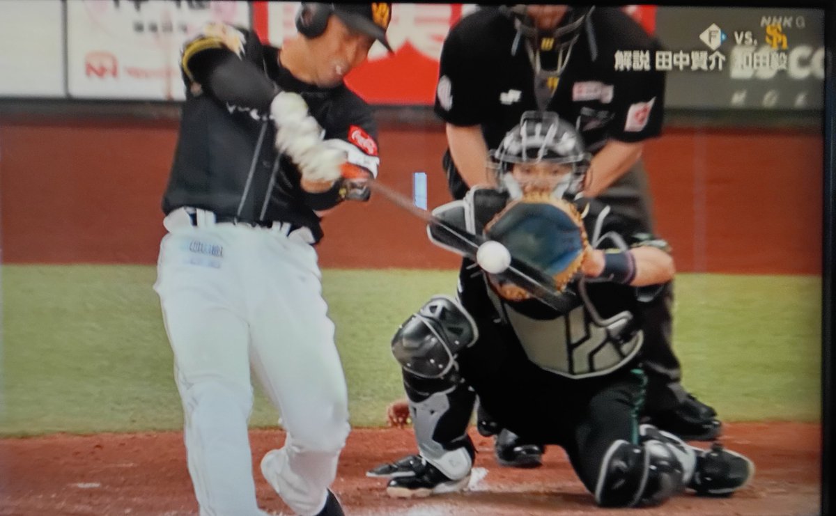 こんちゃん やったーーー❗ 値千金スリーラン🤩 #sbhawks