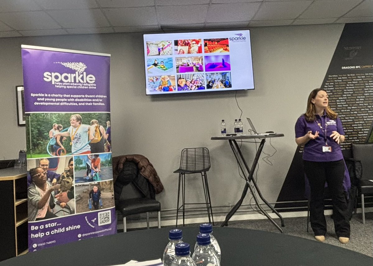 DRA_Community's tweet image. 🐉 Community | Training Day

Great day learning with Sara &amp;amp; the @sparkleappeal team and Gareth from @StreetGamesUK1 

Inspiring work making a real difference for young people,left us with fresh ideas to keep improving.

@dragonsrfc 
#Upskilling #CommunityImpact #YouthWork