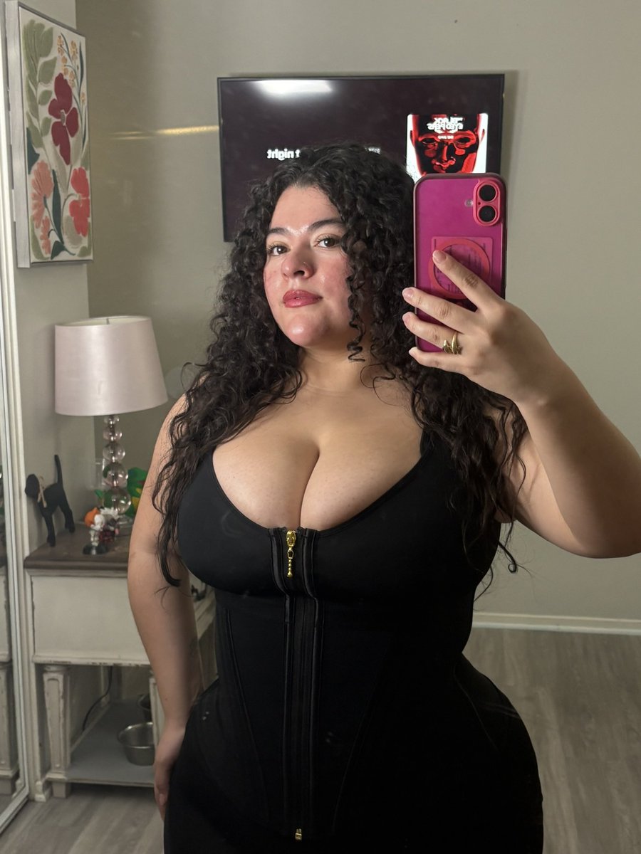 Princess Petal 🌸 tweet media