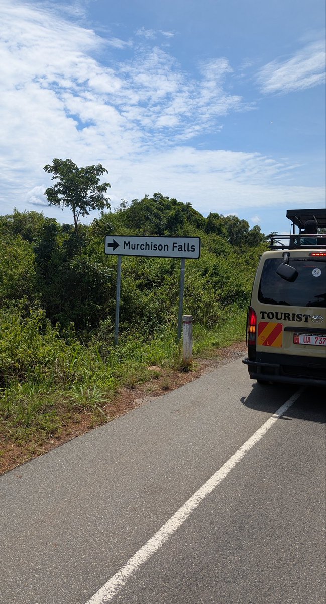 tbonnita's tweet photo. Uganda’s National Parks Stories 🇺🇬

📍 Murchison Falls National Park 

What we love about Uganda… the power of nature is real😮‍💨

Uganda’s largest national park, covers about 3,840 sq. kilometers; and home to the mighty Murchison Falls. Here River Nile is at its most powerful.

The Nile squeezes through a narrow 7m gorge… then explodes into a thunderous cascade💥
The roar. The mist fills the air. The ground beneath you shakes.

Nature, at full force.

#ExploreUganda | #TravelwithTravad