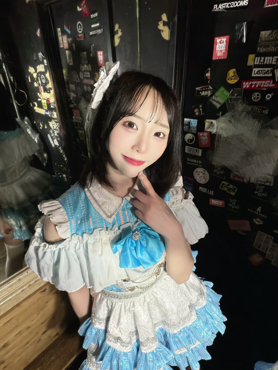 『KAWAII PARTY』ありがとうございました❕

時間変更などあった中で
来てくれた方ほんっとにありがとう🥺

初めて見てくれた方にも
わたし達のメロディックロックが刺さっていたらいいな…！❤️‍🔥

この後は横浜coast GARAGE+です🎪