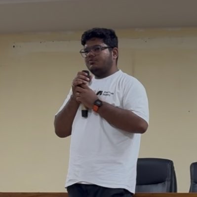 Ayush Chugh tweet media