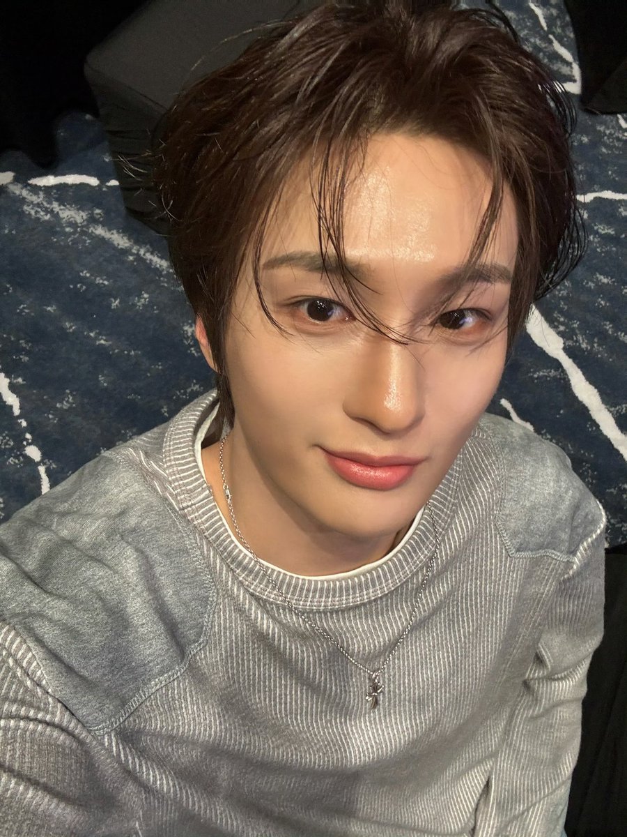 꽃사슴이찬 tweet media
