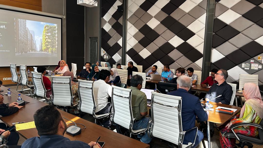 CSFB JKR tweet media