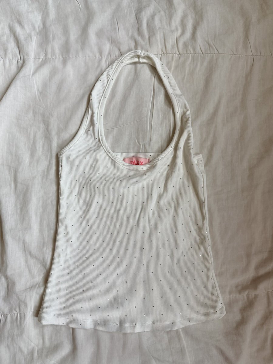 butterwinee's tweet photo. 🧁📖 ส่งต่อ duex kathy halter top สีขาว 
sm 290 (from 490) 

#เสื้อผ้ามือสองสภาพดี #ส่งต่อเสื้อผ้า #ส่งต่อเสื้อผ้ามือสอง #ส่งต่อduex #duexstudio #ส่งต่อcintage #ส่งต่อstylist #เสื้อผ้าแบรนด์ไอจี https://t.co/MaMBujEByd