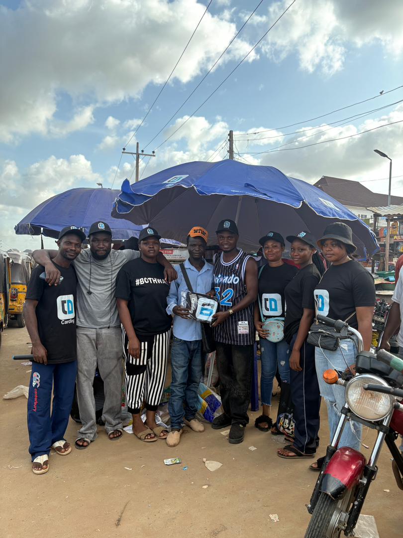 sammie_boi02's tweet photo. Carding is showing love on the streets of Lagos Download, register and spread kindness. Every new registration means an extra ₦1,000 to charity! Let’s do this
Signup on Carding using the promo code: CardingNG
#CardingForNIG https://t.co/kHjOtPnVGb