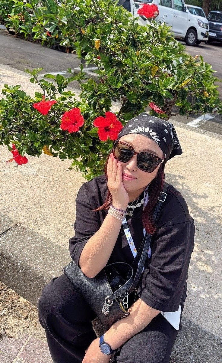djhiyoco's tweet image. DJ 旅🐥day 4🐥種子島上陸～
しばし下船して辺りをお散歩。道端にハイビスカスが綺麗に咲いてました💛すっかり夏💛
#djhiyoco 
#djlife 
#ハイビスカス
#種子島