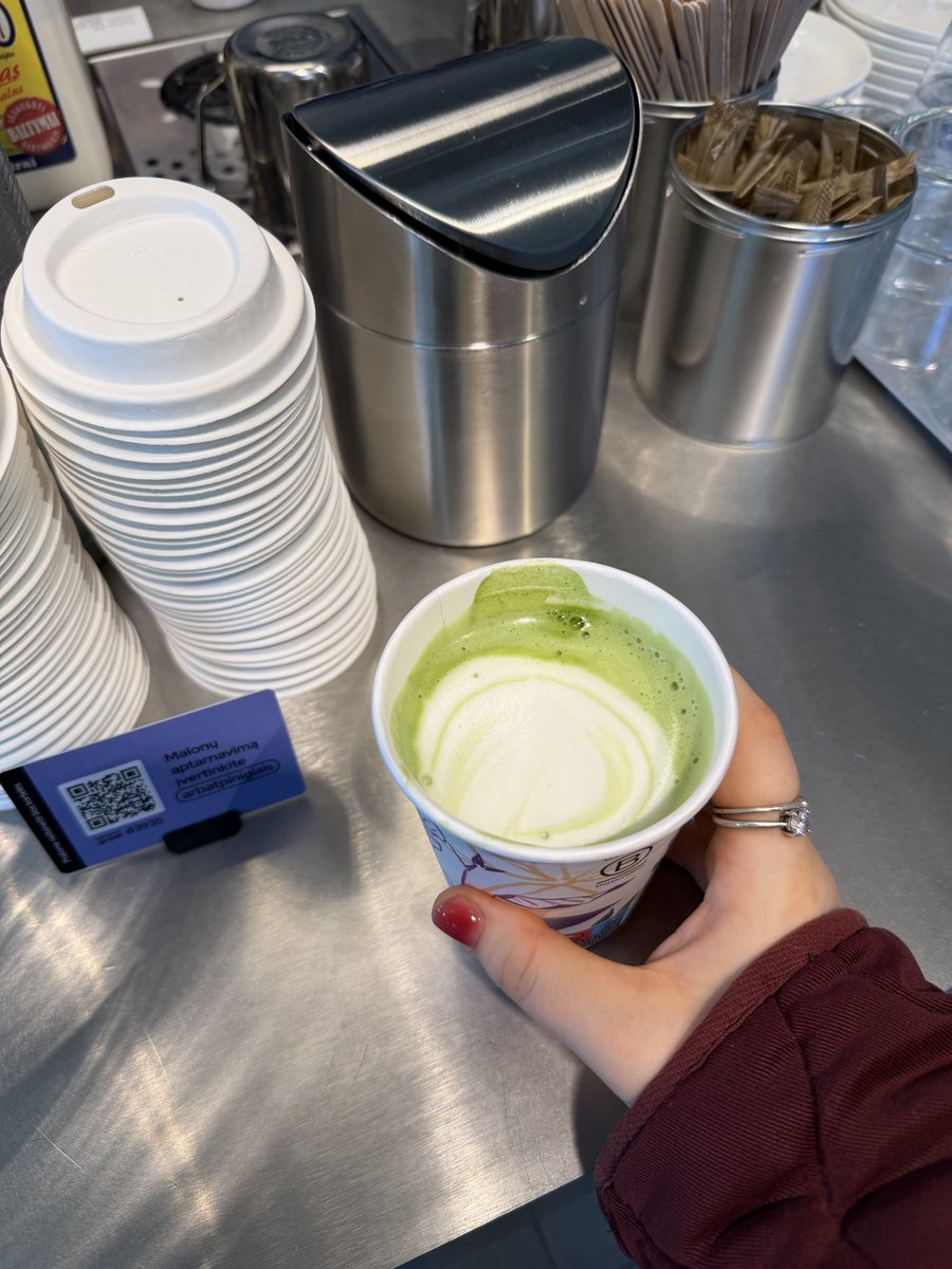 hvoii 🦇 tweet media