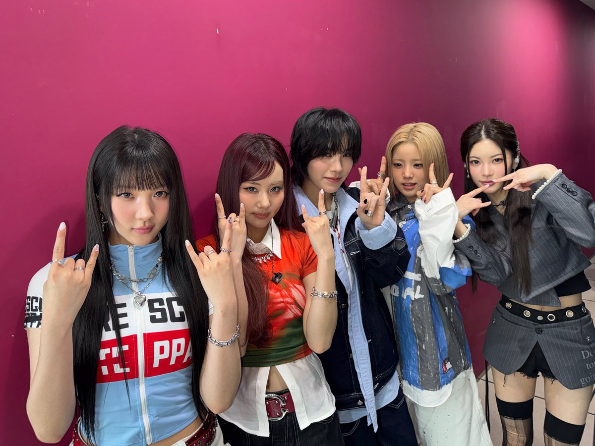 [Y-Pose]
260411 쇼!음악중심 📸

파씨의 자랑 텔레파씨!! 오늘 응원 완전 잘 들리고 최고였어요!🥰 멋진 테리들 덕분에 매일 매일이 기대돼~(≧∀≦)
우리 좋아해줘서 늘 고맙구 많이 사랑해요💓💓

#영파씨 #YOUNGPOSSE #ヤングパッシ
#we_dont_go_to_bed_tonight 
#ShowMusicCore #쇼음악중심