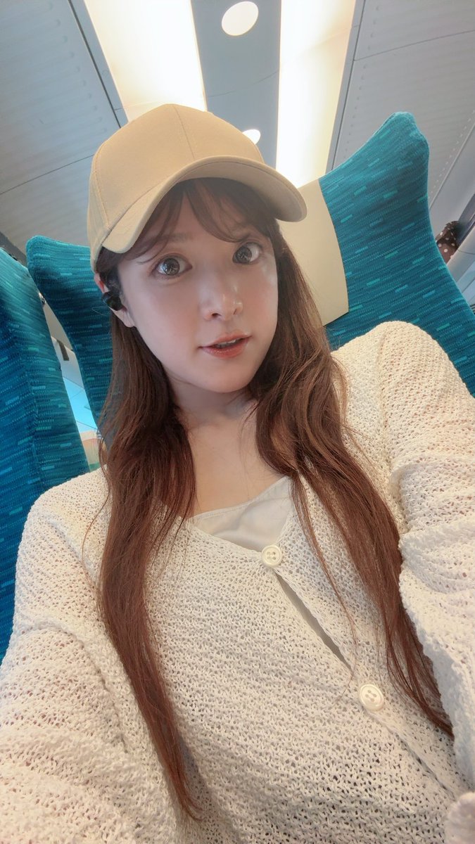 高木里代子 tweet media