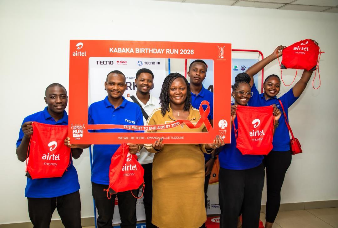 Airtel_Ug's tweet image. As we count down to tomorrow’s Kabaka Birthday Run, we spent time with our partners at Transsion Holdings; the teams behind TECNO,Itel and Infinix, rallying their staff to take part in this year’s run.
See you at the starting line. 🏃🏾‍♂️

#KabakaBirthdayRun2026 #GwangaMujjeTudduke