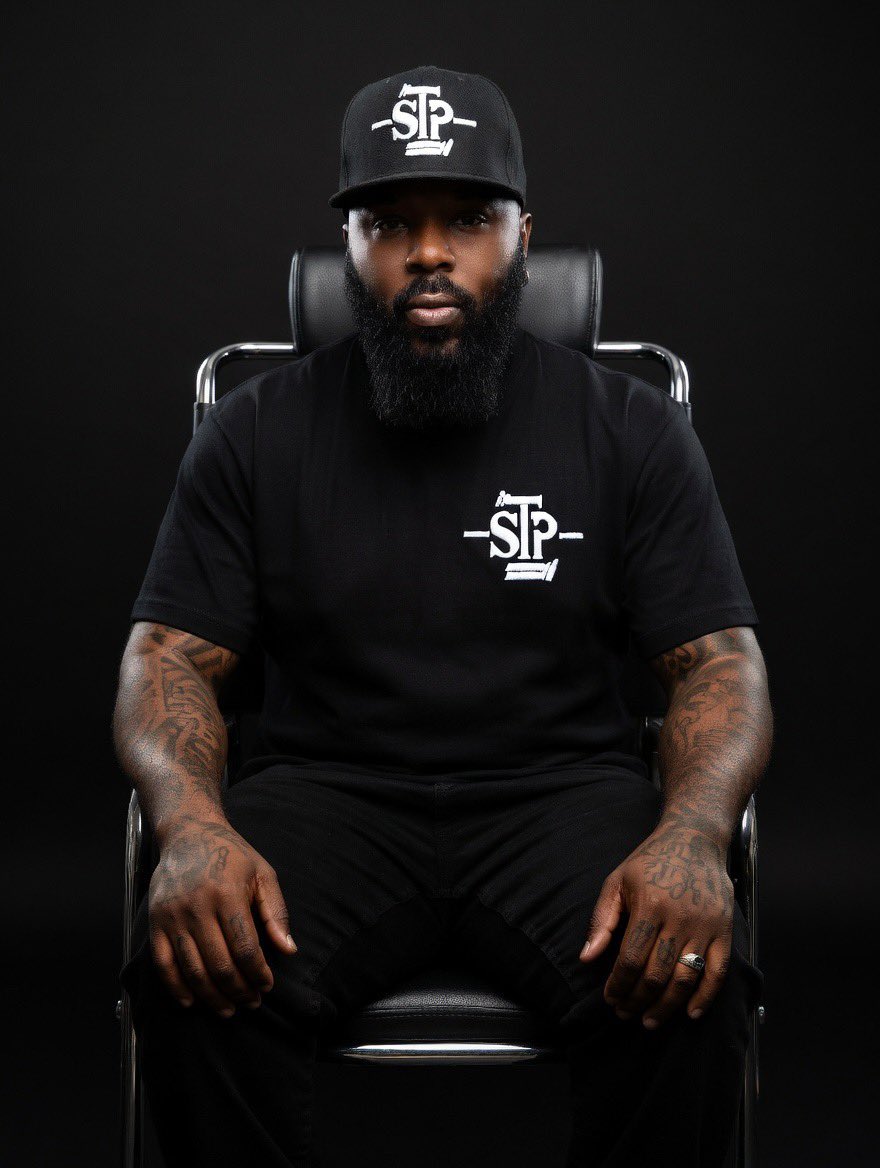 FOUNDER. <a href="/BiggHurra/">BiggHurra</a>   #SetThePlay. <a href="/SetThePl4y/">SetThePl4y</a>   <a href="/WhatVisionsDo/">This Here Is What Visions Do</a>