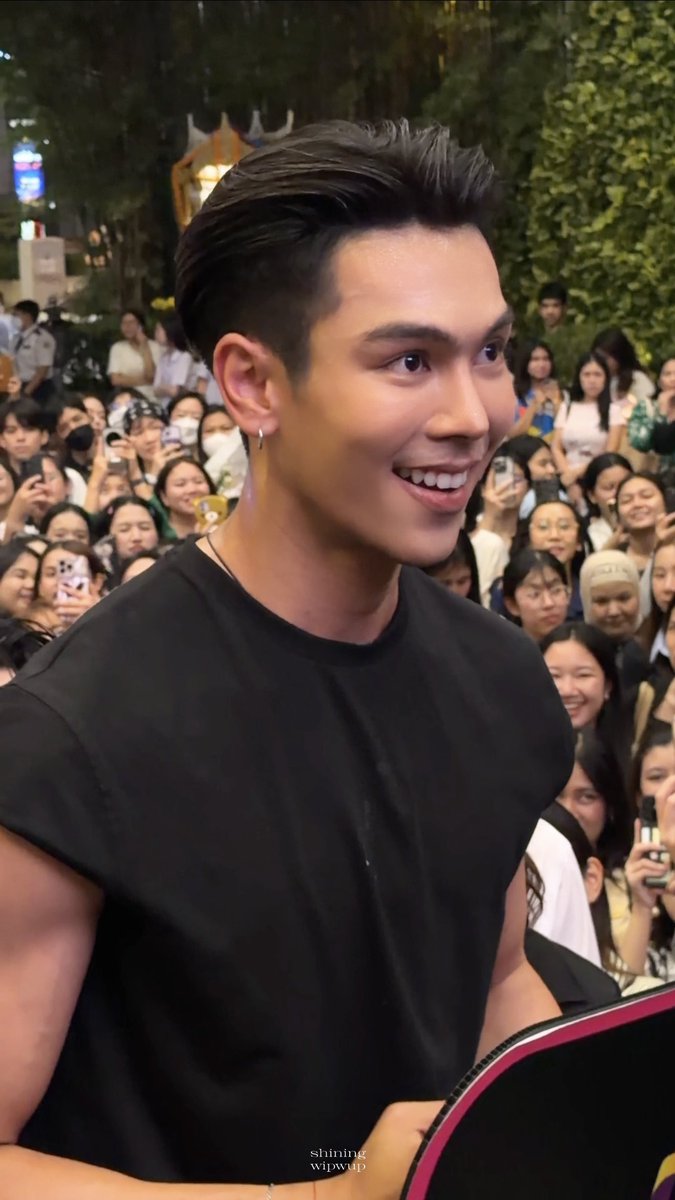 shining 🌅 tweet media