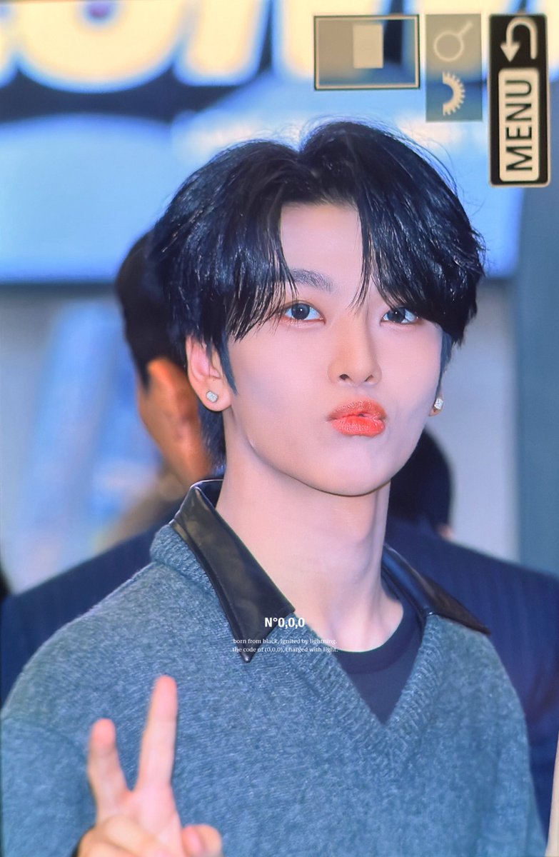 𝗡°𝟬,𝟬,𝟬 tweet media