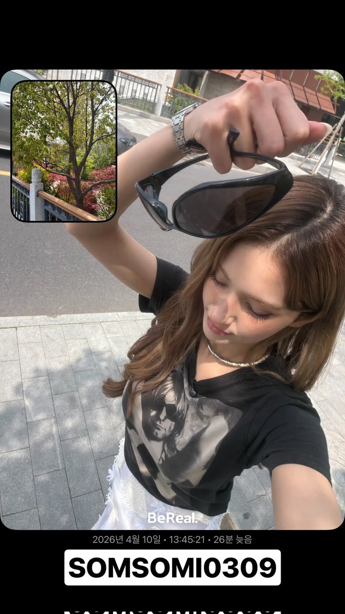 Somi_Italia_'s tweet image. [📸 || 26.04.10] #BEREAL

#JEONSOMI #전소미 #SOMI #소미