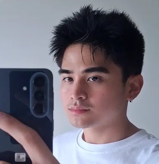 mikasalamnkalat's tweet photo. walang duda, tombits na tombits https://t.co/S1YwMJ6zR0