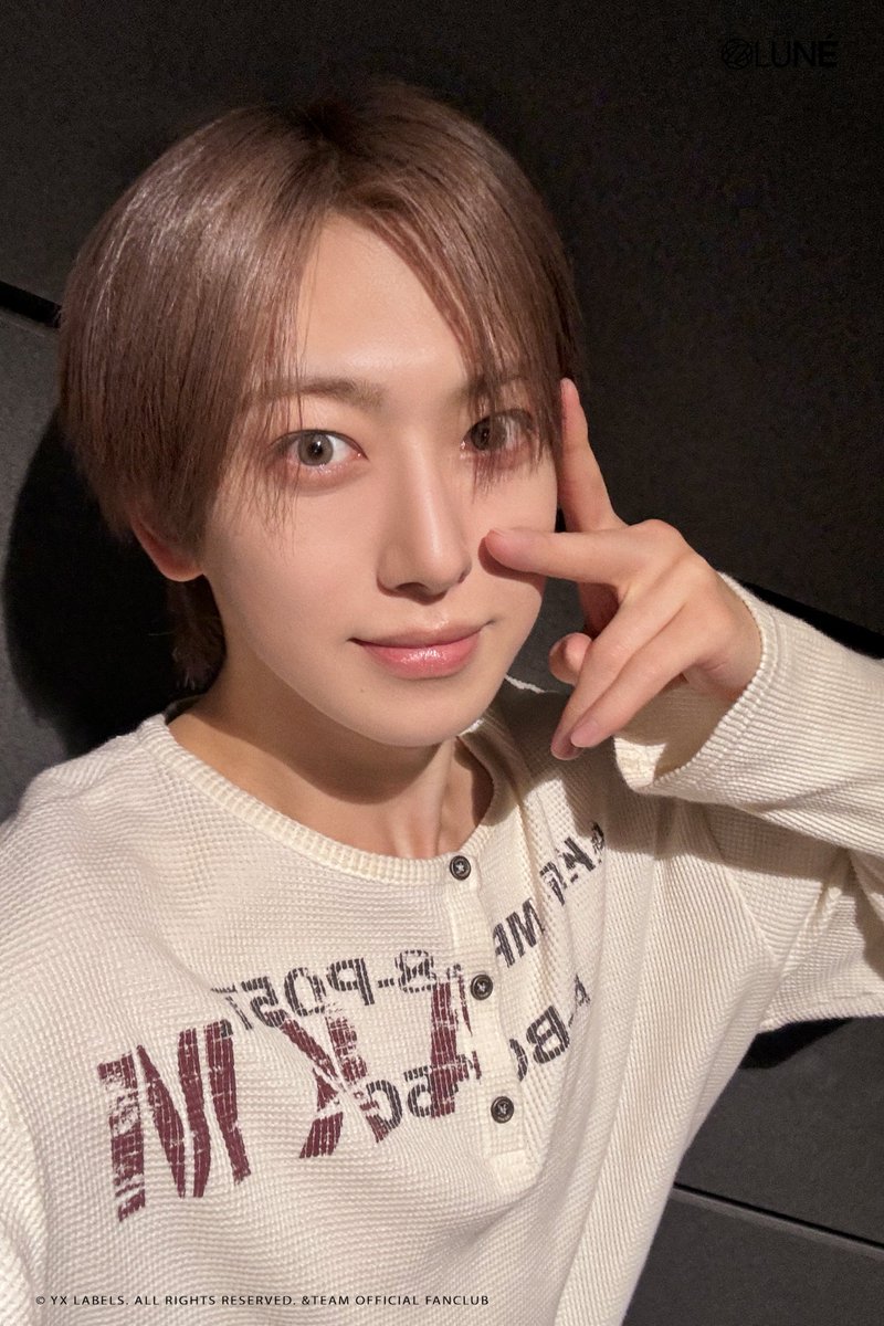 hunnyum's tweet photo. 260411 앤팀 위버스 미디어

&amp;TEAM KR 1st Mini Album Back to Life Selfies (2)

#후마 #FUMA #フウマ https://t.co/1rTeJCZwN2