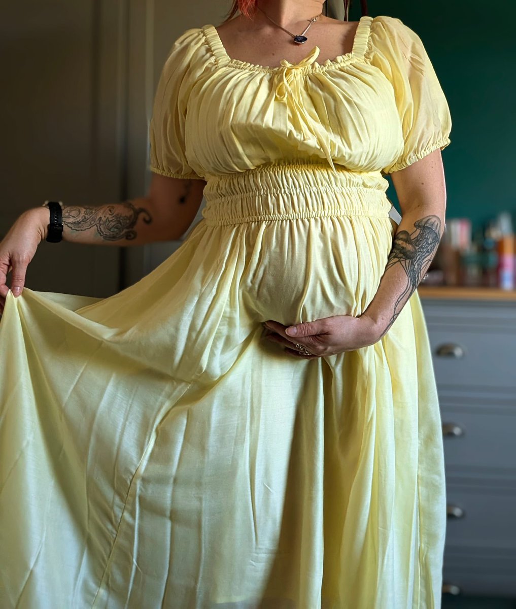 EnglishM7's tweet photo. Shit, I’d better post on this account so it doesn’t get removed in the purge 😂 

Oh yeah, I’m 6 months pregnant for anyone who didn’t know 😜 https://t.co/AeWdFhorMW