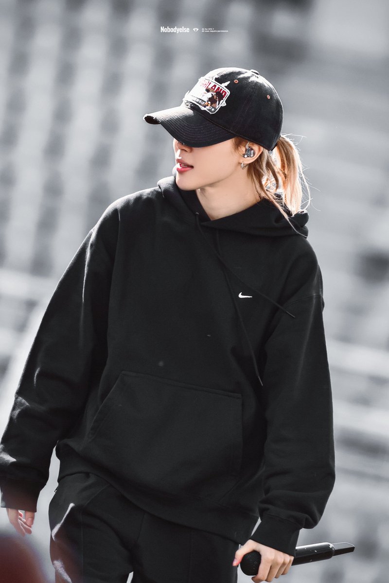 Nobodyelse_ tweet media