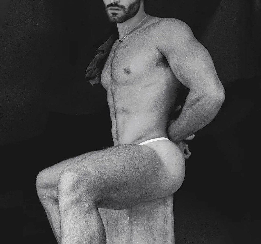 𝐃𝐞𝐫𝐞𝐤 𝐇𝐚𝐥𝐞 (ᴘᴀʀᴏᴅʏ) (@lordofthelycan) on Twitter photo 