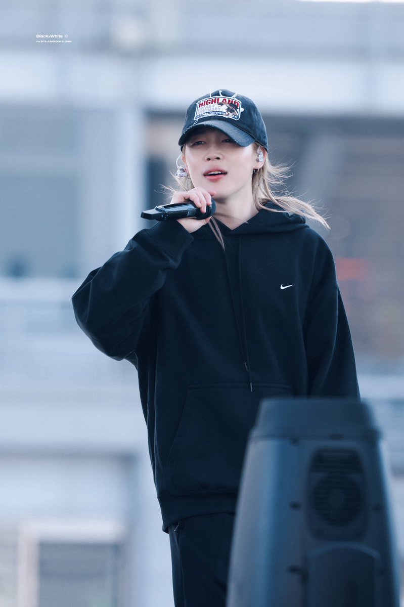 BLACK N WHITE tweet media