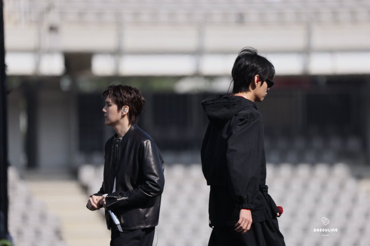 syubhoya's tweet photo. what k-drama is this https://t.co/w6A8wjFMlE