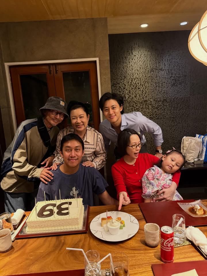 nateegetsunova's tweet image. //38// thank you for all your messages 🥰🎂🎈 #LL🍙 #getsunova #m150