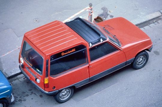 QuirkyRides's tweet image. #Renault 5 Estate oddington