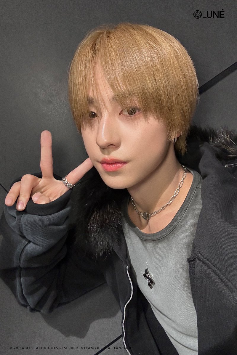 glo ໒꒱ ‧₊˚ tweet media