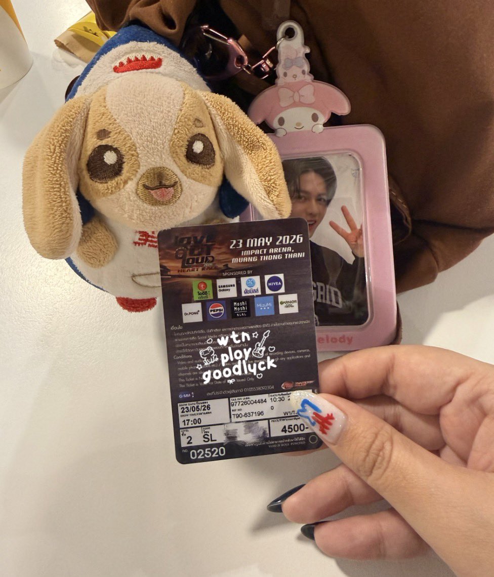 ploygoodluck's tweet image. บัตรวันเสาร์มาถึงแน้วเหลือวันศุกร์อีก 1 วัน ปีนี้ไหวแค่ 2 วันจริงๆ เจอกันน้าาา @Williamjkp1 ♥️♥️♥️