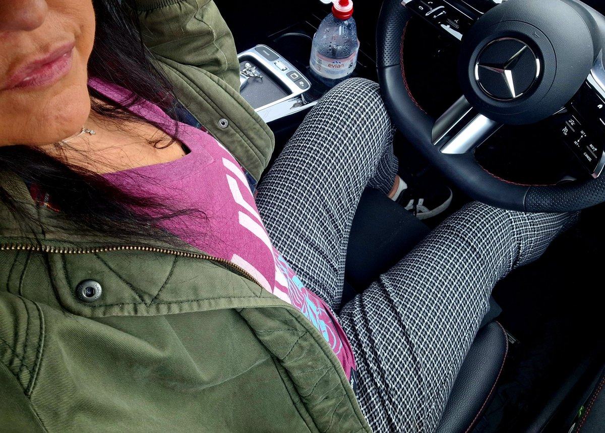 Miss Hot Pot tweet media