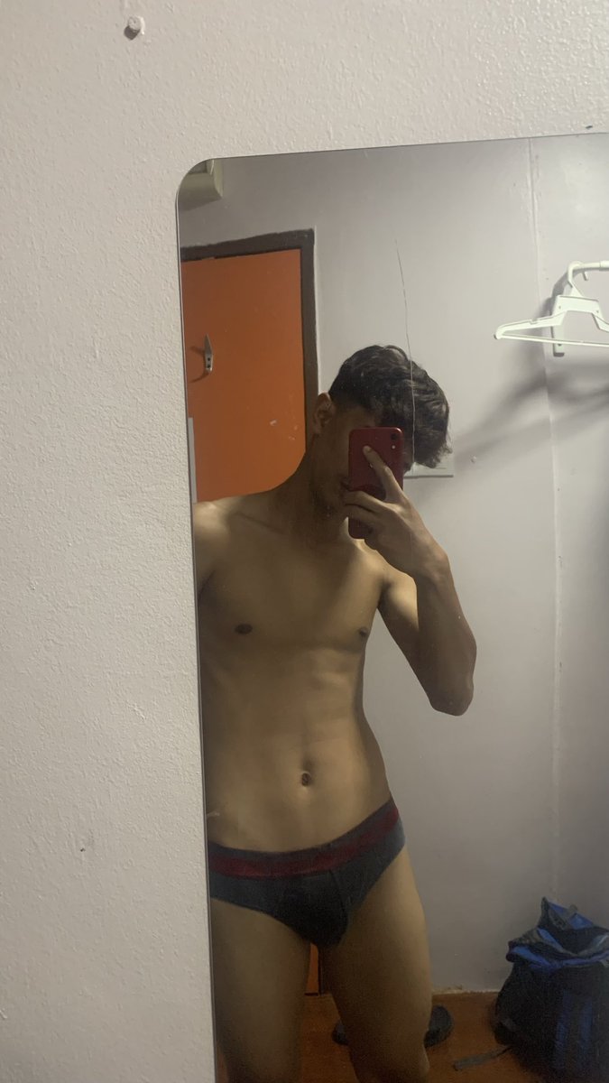 usernitfound00's tweet photo. haih dtg kl pon tkde yg nk sambut https://t.co/a046RNg9AK