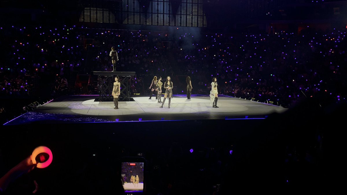carolmeasel18's tweet photo. Thank you so much @JYPETWICE for a very fun night in Detroit, MI. Hope to see you girls again soon. Love you girls so much!!!!🫶🫰
#TWICE #THISISFOUR #TWICE_THISISFOR_WORLD_TOUR #TWICE_THISISFOR_WORLD_TOUR_IN_DETROIT https://t.co/bizQuAwjhJ