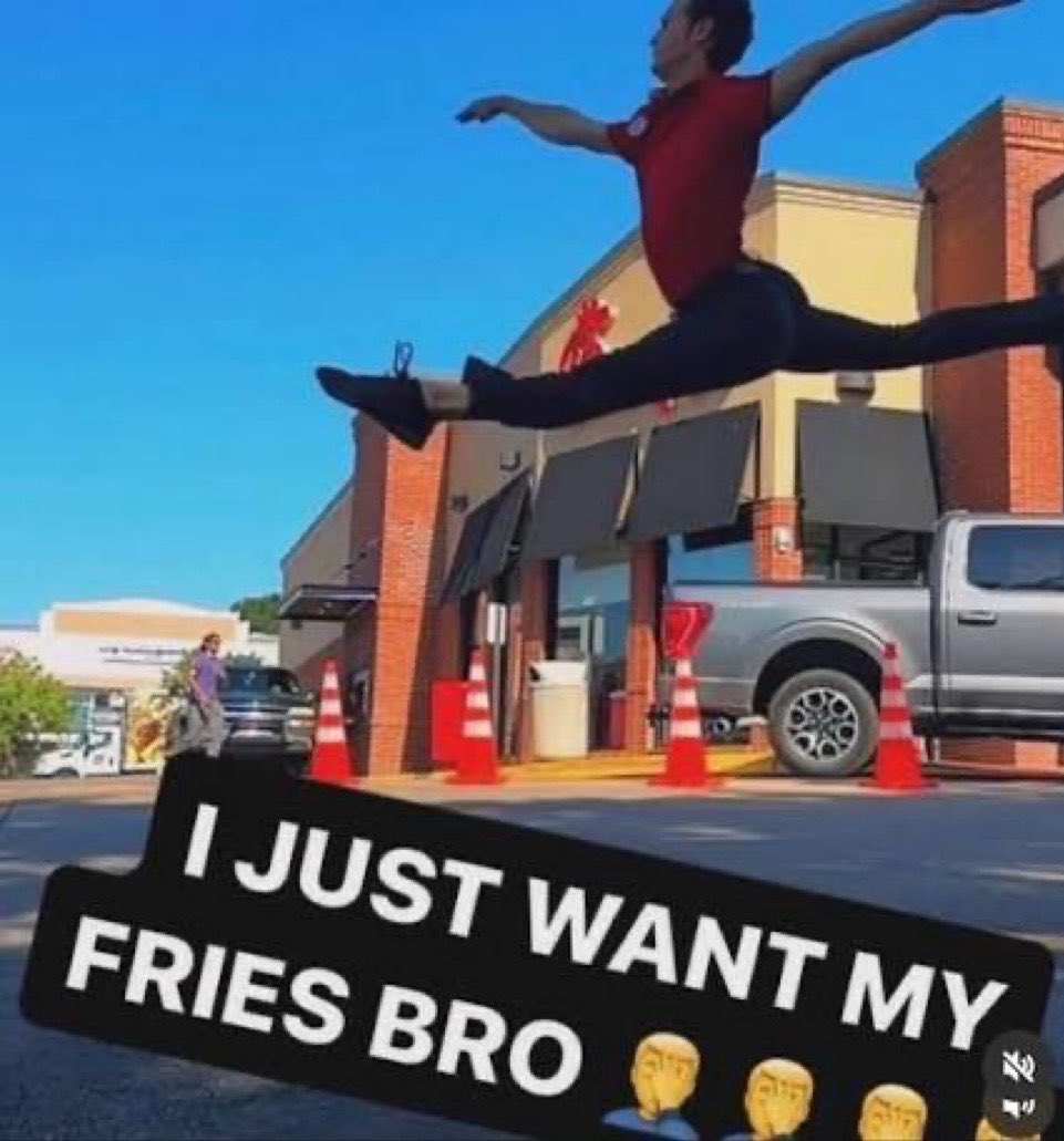 zoyya !! tweet media