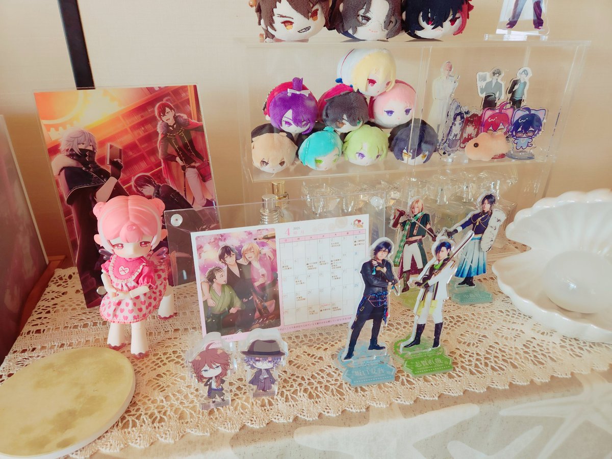 4月も11日ですが今月の棚