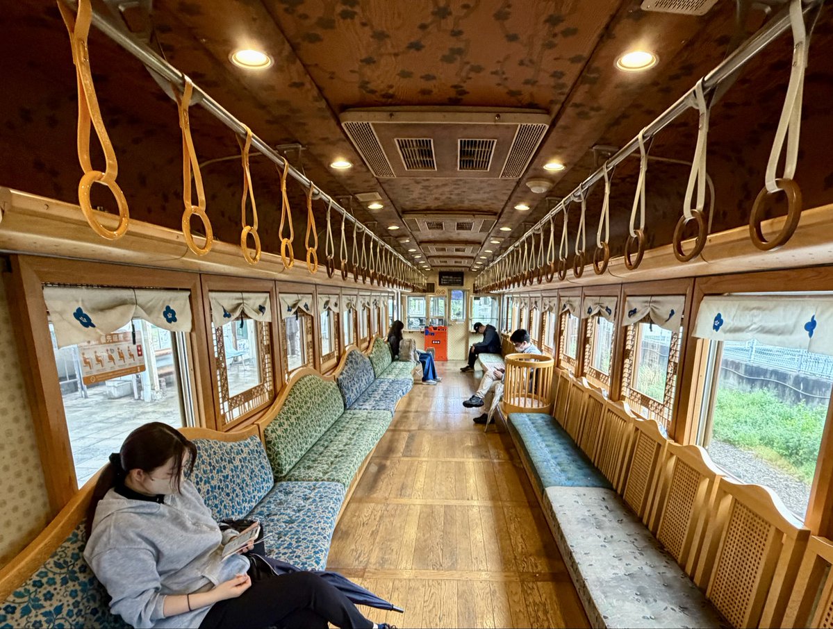 Philip s44 tweet media